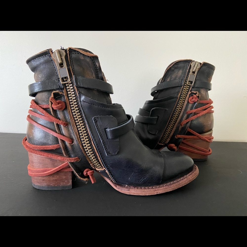 Freebird by Steven Crue boot